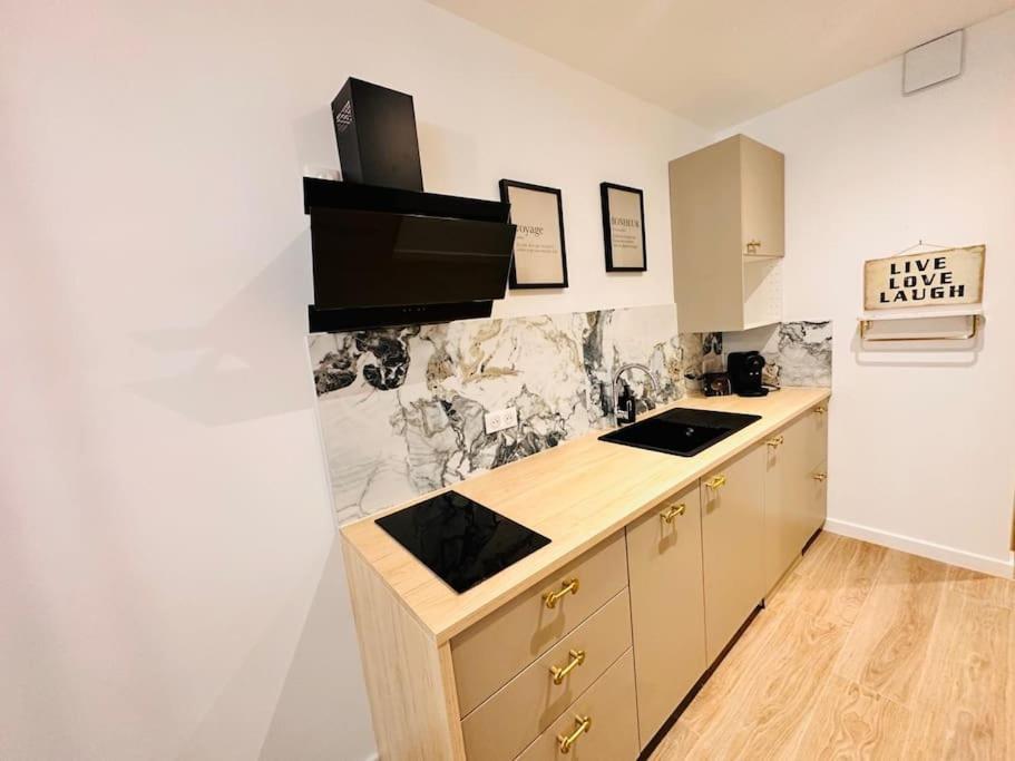 Les Appartements De Nana 2 - T2 Hypercentre, Rue Meynadier, Palais & Plage, Clim, Wifi كان المظهر الخارجي الصورة